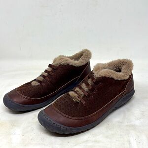 JBU Women’s Brie Sneaker size 8